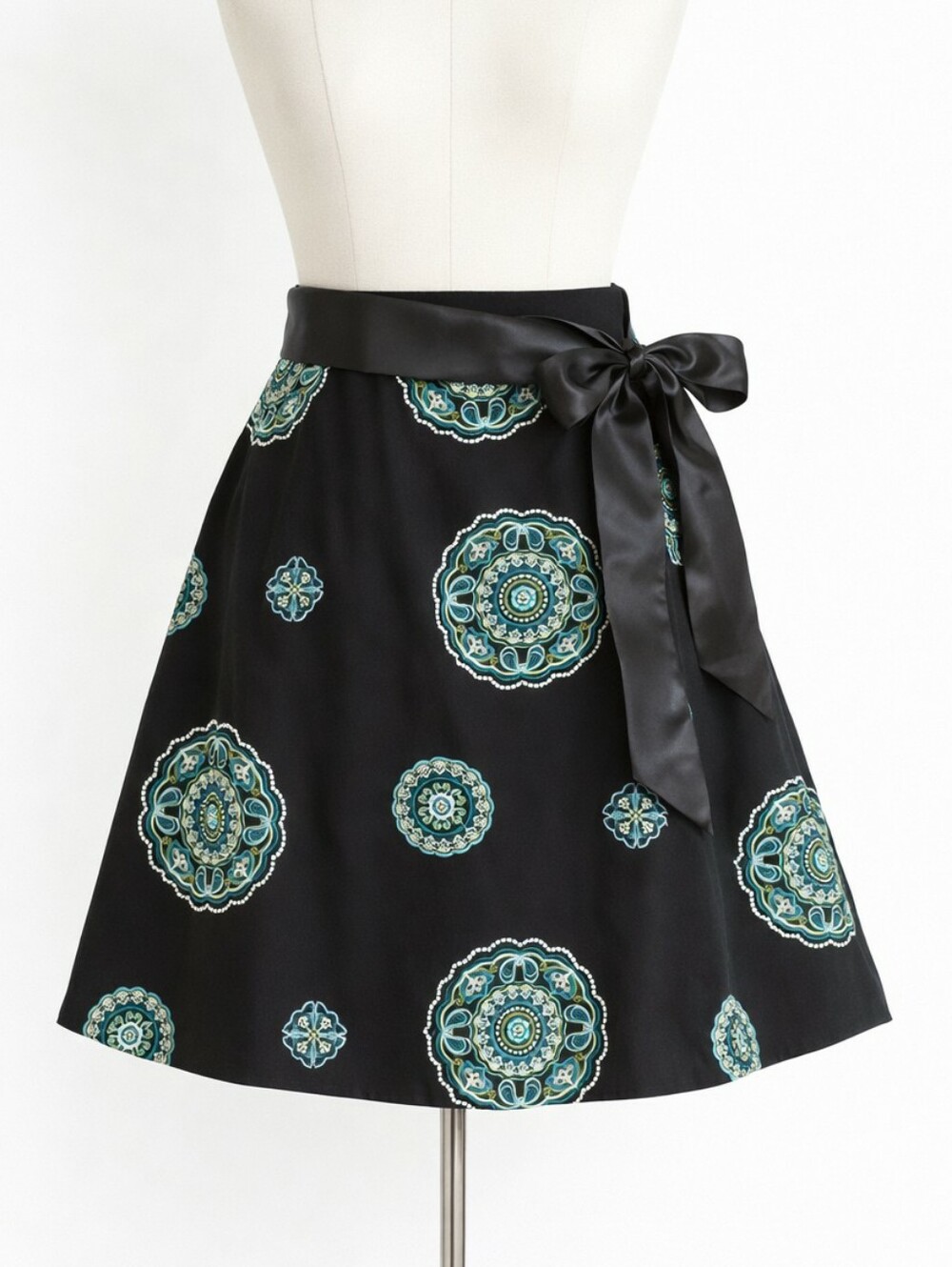 90s Embroidered Cotton A‑Line Skirt Black Turquoise Lime Floral Boho | SMALL